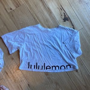 COPY - Lululemon crop